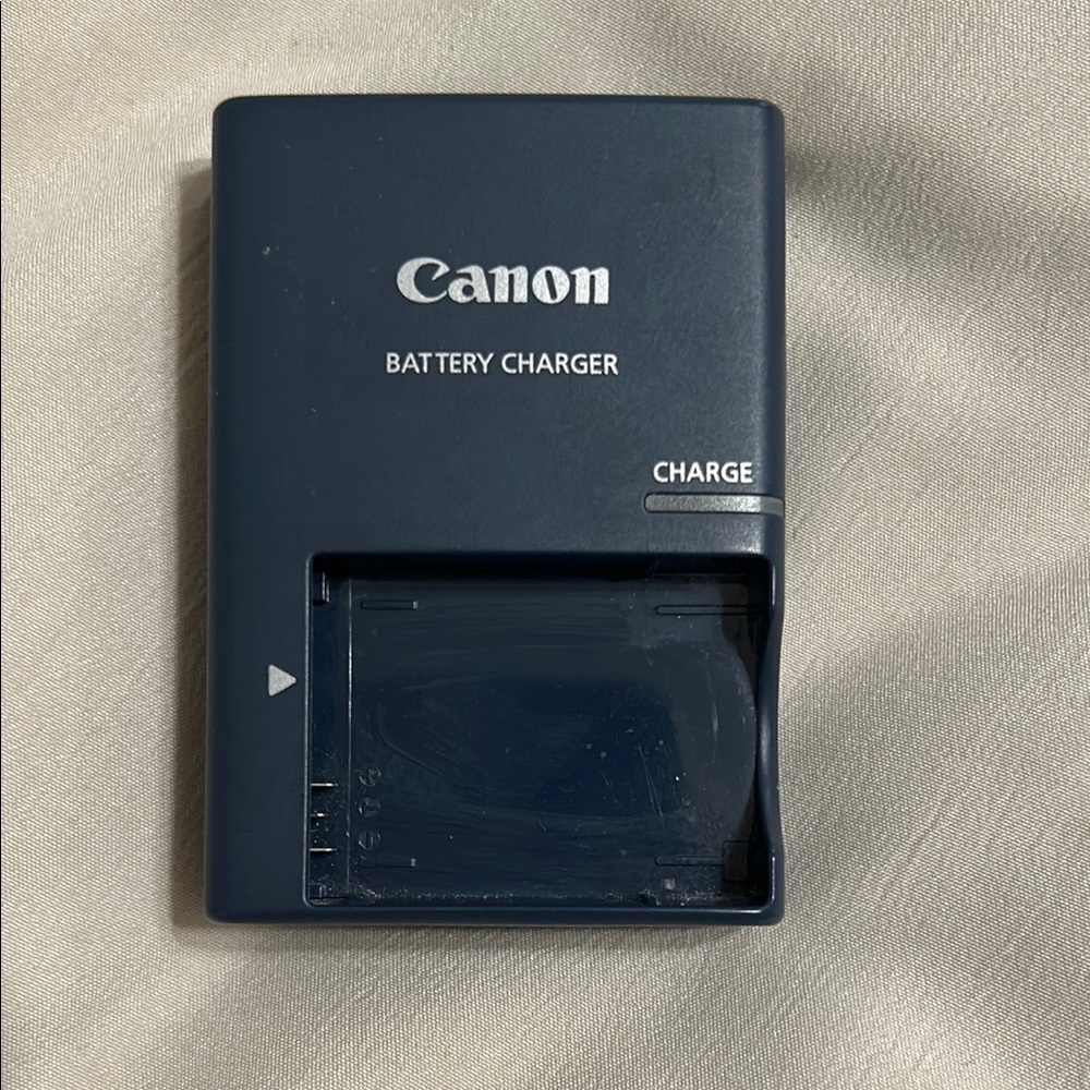 Canon Battery Charger CB-2XL